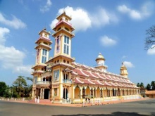 Cao Dai Temple